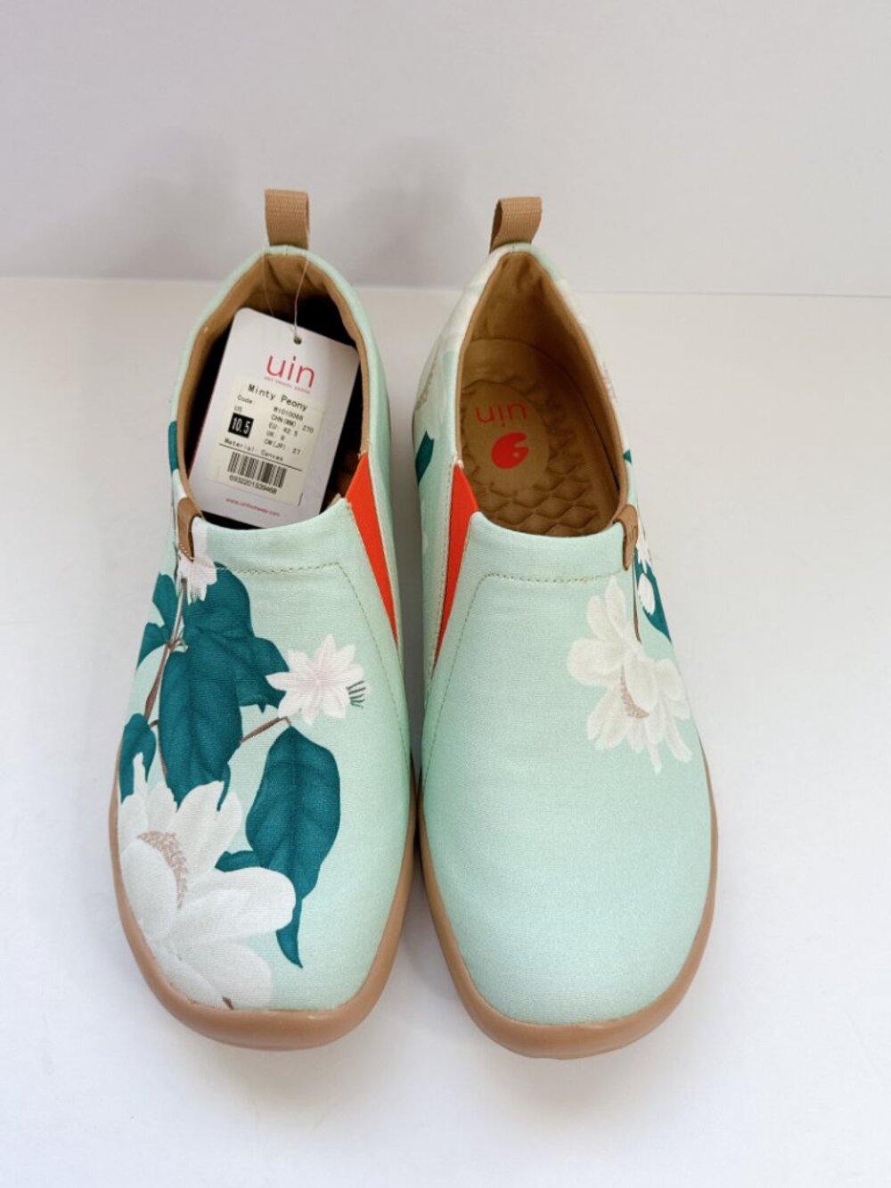 Women’s Size 10.5 UIN Minty Peony Canvas Slip-On Shoes